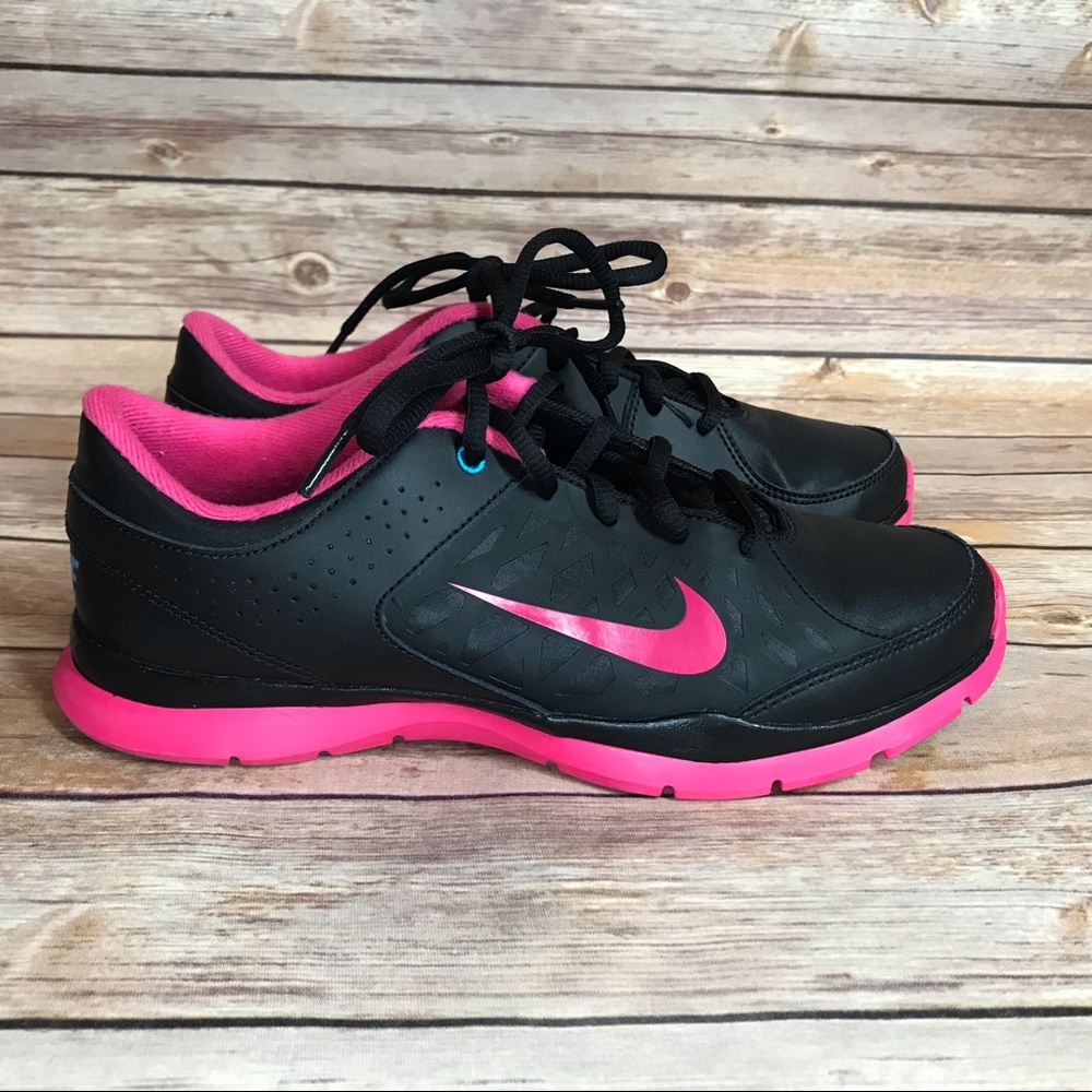 Women’s Nike sneakers
